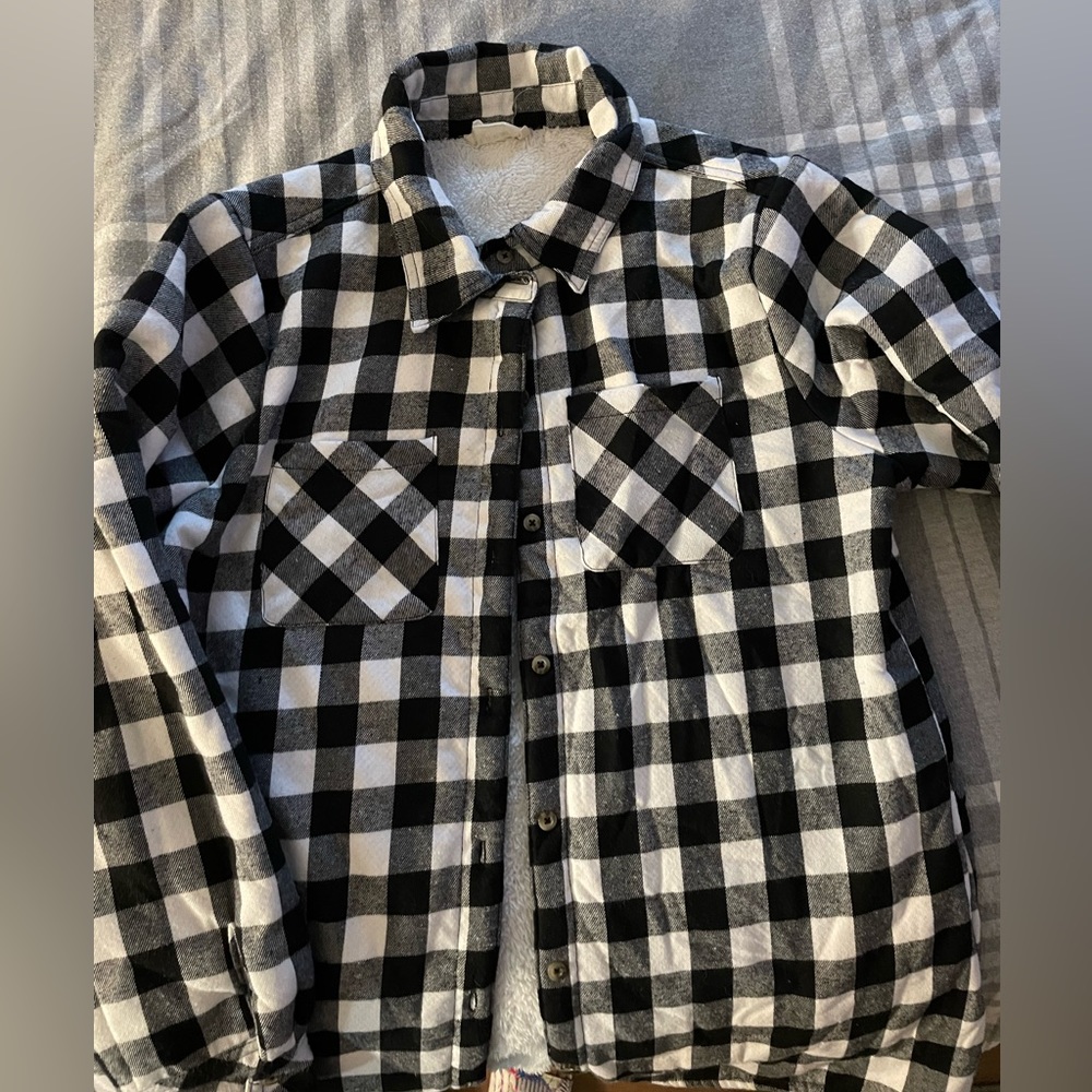 Ninexis black and white shacket surpa lined size m tried in only